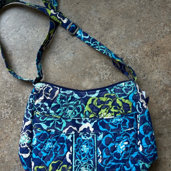 Vera Bradley Floral Blue and Green Women's Bag - Picture 2 of 3